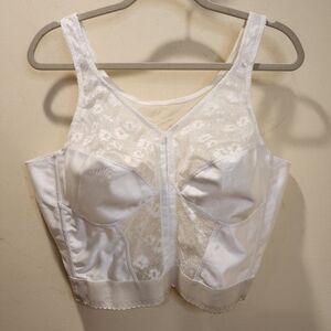 Exquisite Vintage White  Full Coverage Bra with Lace Size 46C
